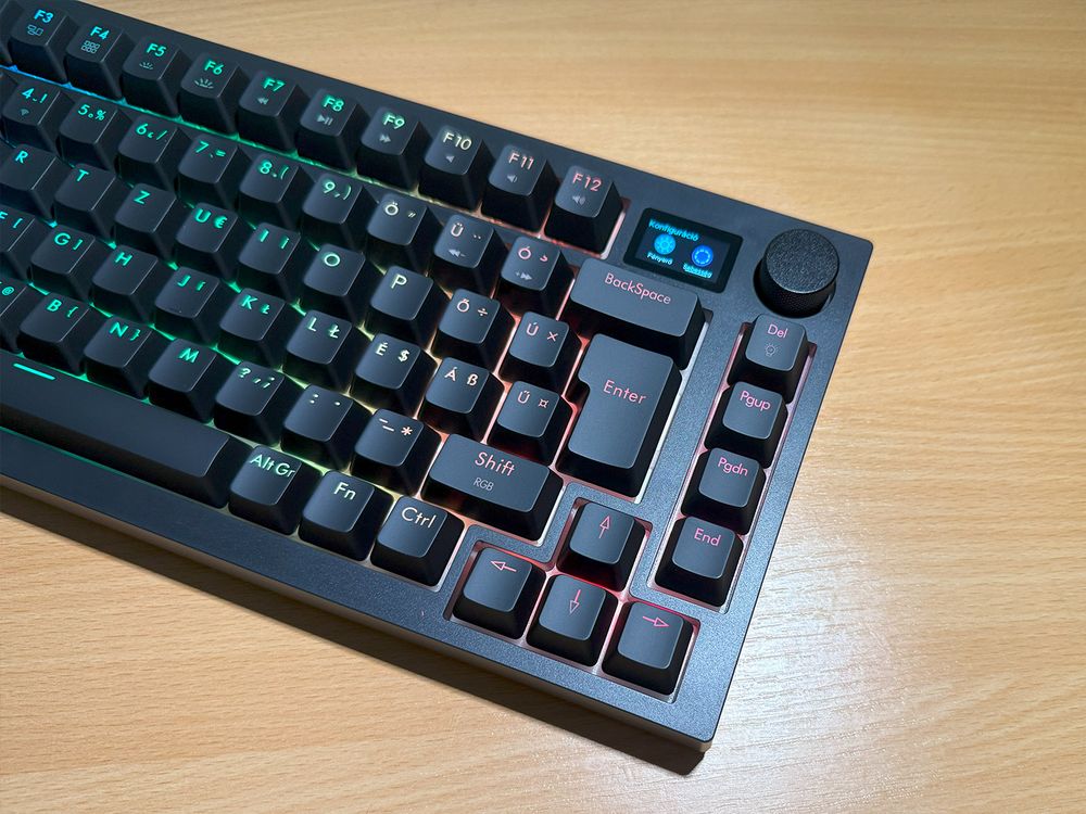 AVAX GM02 Pro mechanikus billentyűzet RGB háttérvilágítással